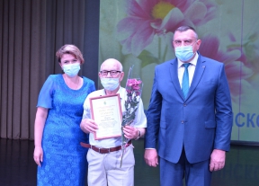 18 июня в преддверии Дня медицинского работника во Дворце культуры г. Мценска чествовали работников здравоохранения
