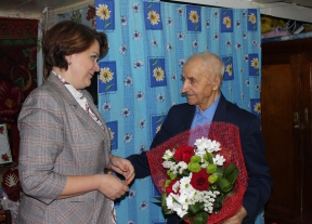 25 октября 95-летний юбилей отметил ветеран Великой Отечественной войны, житель д. Гантюрево Мценского района Иван Афанасьевич Киреев.