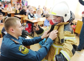 Обеспечение безопасности учебных заведений Орловщины – один из приоритетов деятельности сотрудников МЧС России